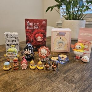Assorted Popmart, Skull Panda, Alien Stage And Hirono Bundle